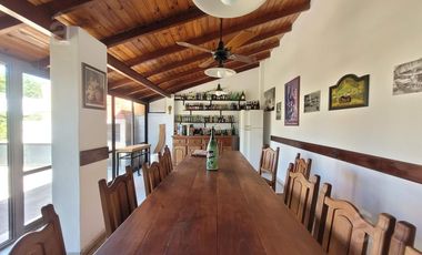 Casa 5 ambientes en Venta en Villa Ballester - Lote 418 m2 a 3 cuadras del centro comercial