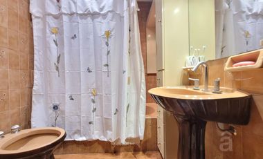 Casa 5 ambientes en Venta en Villa Ballester - Lote 418 m2 a 3 cuadras del centro comercial