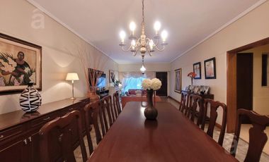 Casa 5 ambientes en Venta en Villa Ballester - Lote 418 m2 a 3 cuadras del centro comercial