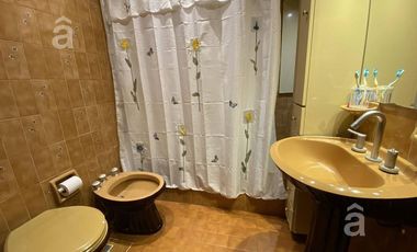 Casa 5 ambientes en Venta en Villa Ballester - Lote 418 m2 a 3 cuadras del centro comercial