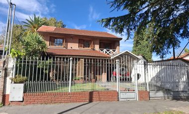 Casa con pileta dos dormitorios apto crédito