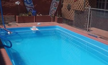 Casa con pileta dos dormitorios apto crédito