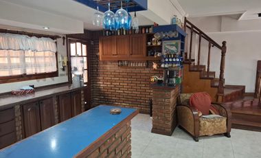 Casa con pileta dos dormitorios apto crédito