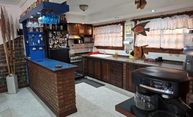 Casa con pileta dos dormitorios apto crédito