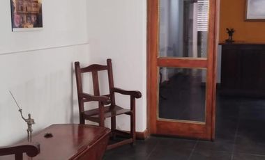 Casa en venta - 3 Dormitorios 2 Baños - Azul