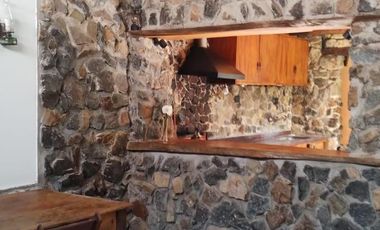 Casa en venta - 3 Dormitorios 2 Baños - Azul