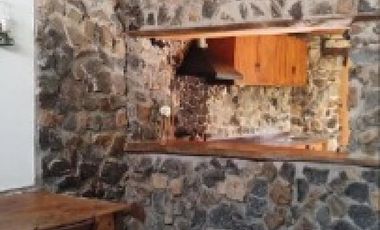 Casa en venta - 3 Dormitorios 2 Baños - Azul
