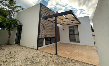 Venta Casa en Conkal en Privada Residencial al norte de Merida