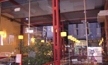 EXCELENTE LOCAL /OFICINAS   EN MONSERRAT VARIOS RUBROS