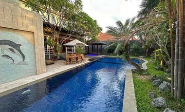 Dijual rumah elite lantai 2 lokasi gatot subroto barat