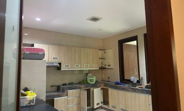 Dijual rumah elite lantai 2 lokasi gatot subroto barat