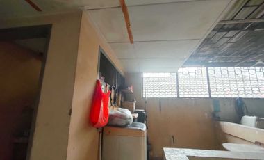 Jual Segera Rumah Siap Huni 1,5 Lantai di Taman Kota Jakarta Barat