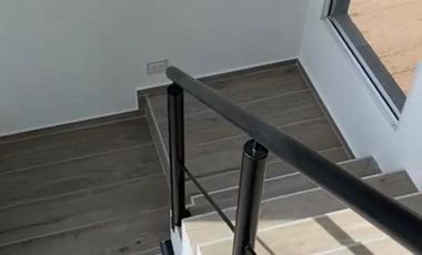 VENTA Casa en Área 10 - San Sebastián APTO CRÉDITO (ESCRITURABLE)