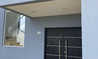 VENTA Casa en Área 10 - San Sebastián APTO CRÉDITO (ESCRITURABLE)