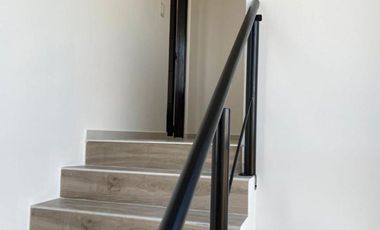 VENTA Casa en Área 10 - San Sebastián APTO CRÉDITO (ESCRITURABLE)