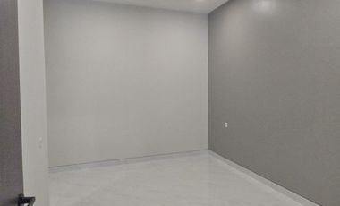 RUMAH Baruk Utara inner garden super lega area rungkut kompleks elit