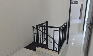 RUMAH Baruk Utara inner garden super lega area rungkut kompleks elit