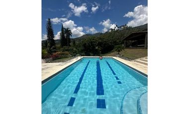 VENTA  DE CASA FINCA EN MPIO. DE GIRARDOTA