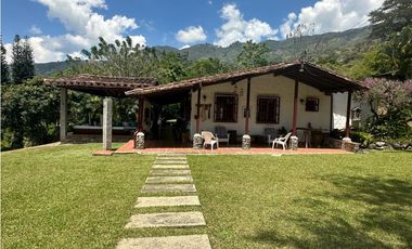 VENTA  DE CASA FINCA EN MPIO. DE GIRARDOTA