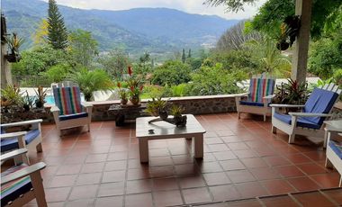 VENTA  DE CASA FINCA EN MPIO. DE GIRARDOTA