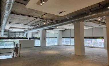 ALQUILER DE LOCAL  EL DORADO CITY CENTER EXCELENTE UBICACION 465 M2