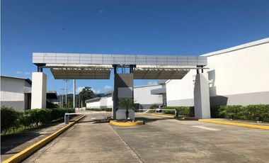 TERRENO EN PARQUE INDUSTRIAL / TOCUMEN / 2,500 M2