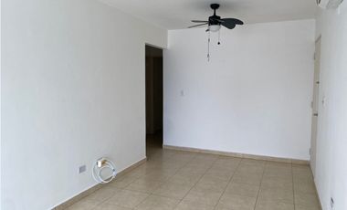 COSTA VERDE / LOS ALMENDROS / 3 HABITACION / TERRAZA / AIRES A.