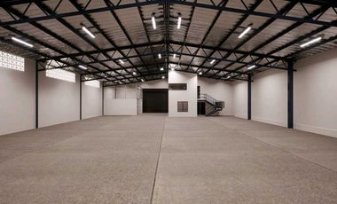 ALQUILER GALERA PARQUE LEFEVRE 1014 MTS2 RTC