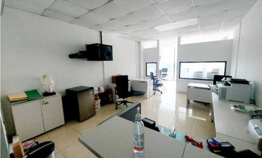 ALQUILER OFICINA 46.65M2 EN LA TUMBA MUERTO EN EL PH CENTURY TOWER