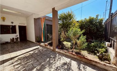 VENTA CASA 2 DORMITORIOS