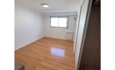 3 Ambientes al frente c/cochera