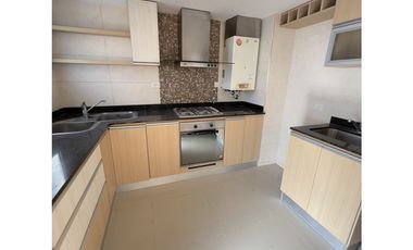 3 Ambientes al frente c/cochera