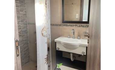 CASA Calle 48 Casi COSTANERA (3 PLANTAS)