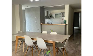 CASA Calle 48 Casi COSTANERA (3 PLANTAS)