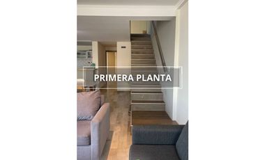 CASA Calle 48 Casi COSTANERA (3 PLANTAS)