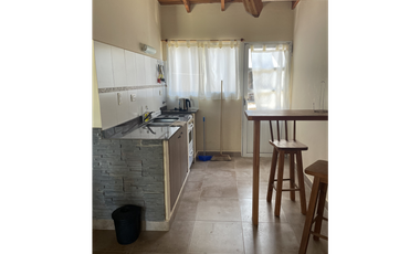 CASA amplia + 2 Dptos (Calle 35 e/30 y 32)