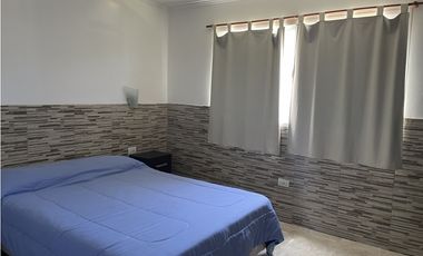 CASA amplia + 2 Dptos (Calle 35 e/30 y 32)