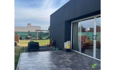 CASA Esquina (MEDANO VERDE)