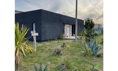 CASA Esquina (MEDANO VERDE)