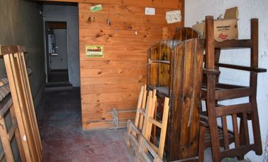 Casa + Dpto + Local  Calle 5 entre 24 y Av26