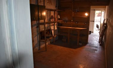 Casa + Dpto + Local  Calle 5 entre 24 y Av26