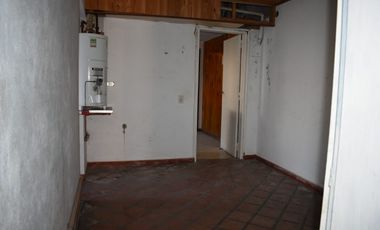 Casa + Dpto + Local  Calle 5 entre 24 y Av26