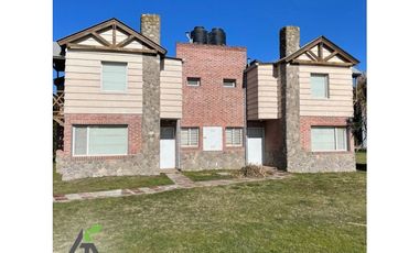 COMPLEJO 2 Cabañas + LOTE Lindero Calle 11 e/14 y 16