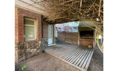 COMPLEJO 2 Cabañas + LOTE Lindero Calle 11 e/14 y 16