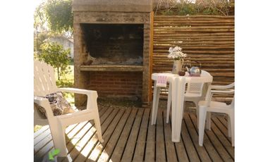 COMPLEJO 2 Cabañas + LOTE Lindero Calle 11 e/14 y 16