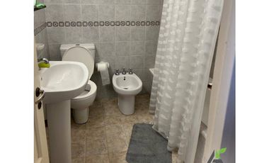 CASA CÉNTRICA FRENTE AL MAR (9 Chalet) COSTANERA esquina 11