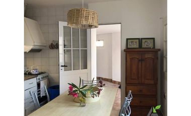 CASA CÉNTRICA FRENTE AL MAR (9 Chalet) COSTANERA esquina 11