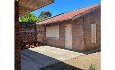 CASA (Chalet) CENTRICA Calle 28 e/ Av15 y 17