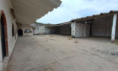 PROPIEDAD COMERCIAL EN EL CENTRO DE CUERNAVACA IDEAL PARA ACONDICIONAR NEGOCIO, COMO TIENDA, BODEGA, TALLER.