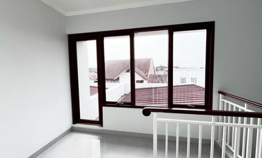 Rumah Cluster Pasar Minggu kpr Strategis nego